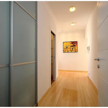 Eden Penthouse Apartament *